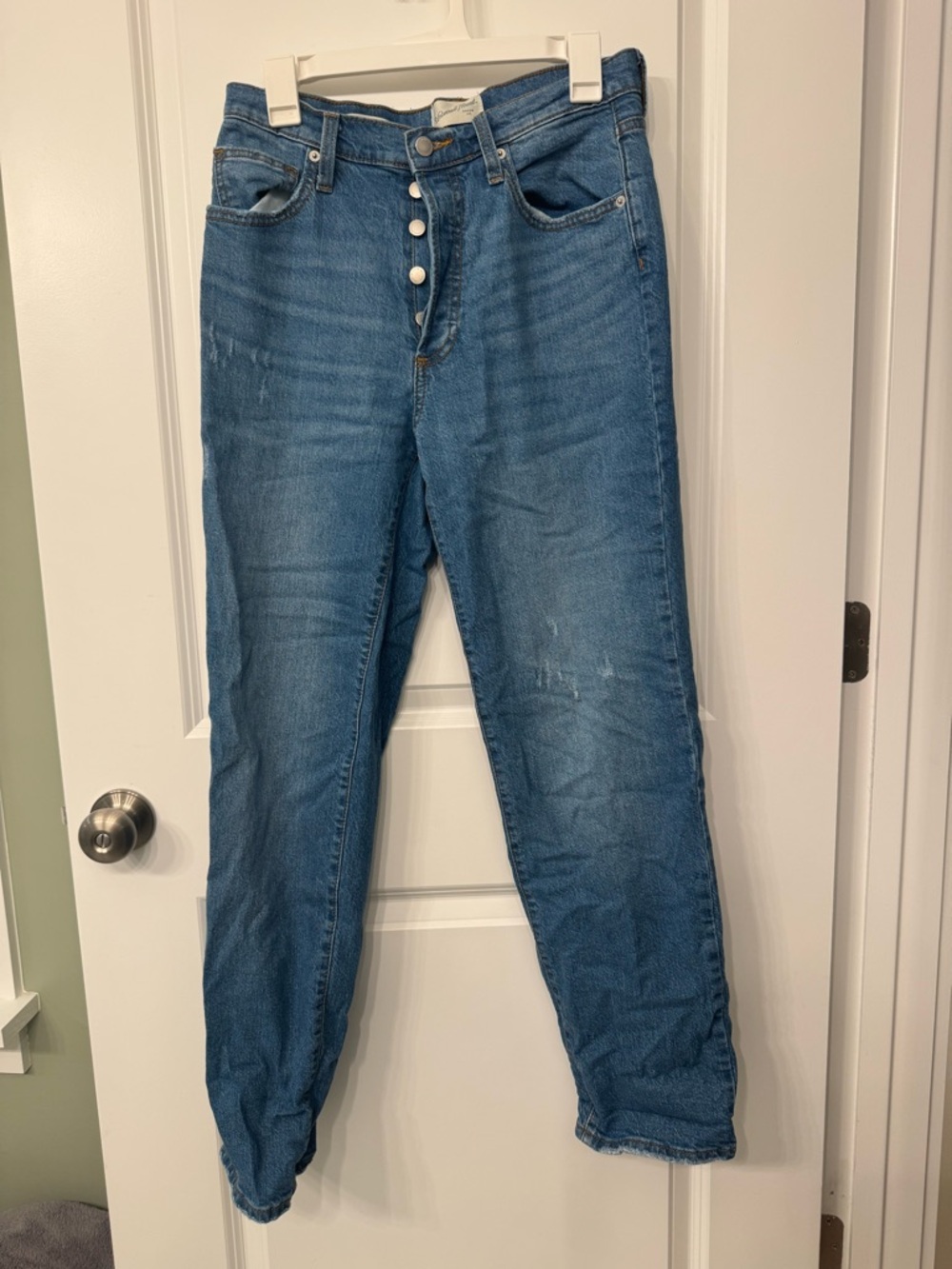 Universal Thread Blue High-Rise Straight Jeans